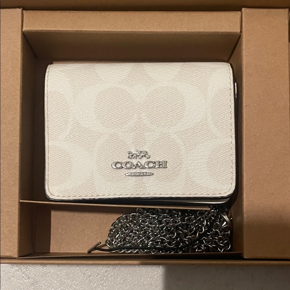 -RARE- Coach Cream Crossbody Wallet on Chain Bag with Silver Chain & 2 Charms - Picture 2 of 7